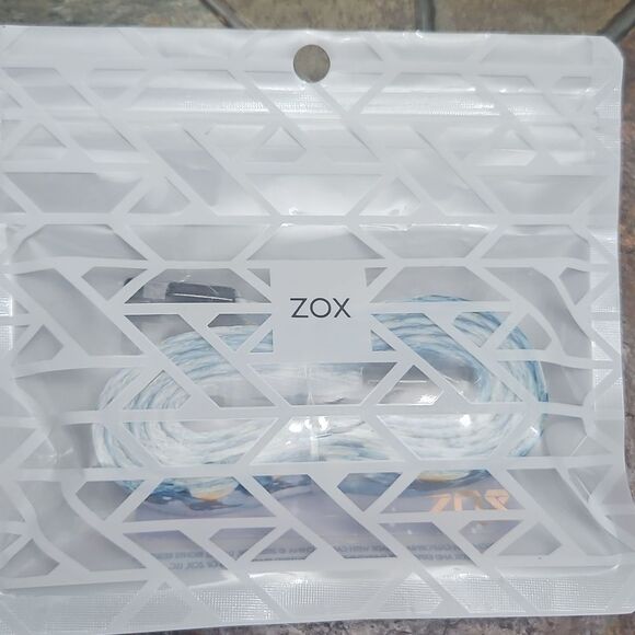 ZOX "STRENGTH IN NUMBERS" #627 Penguin COLLECTIBLE HOODIE STRING - Picture 5 of 5